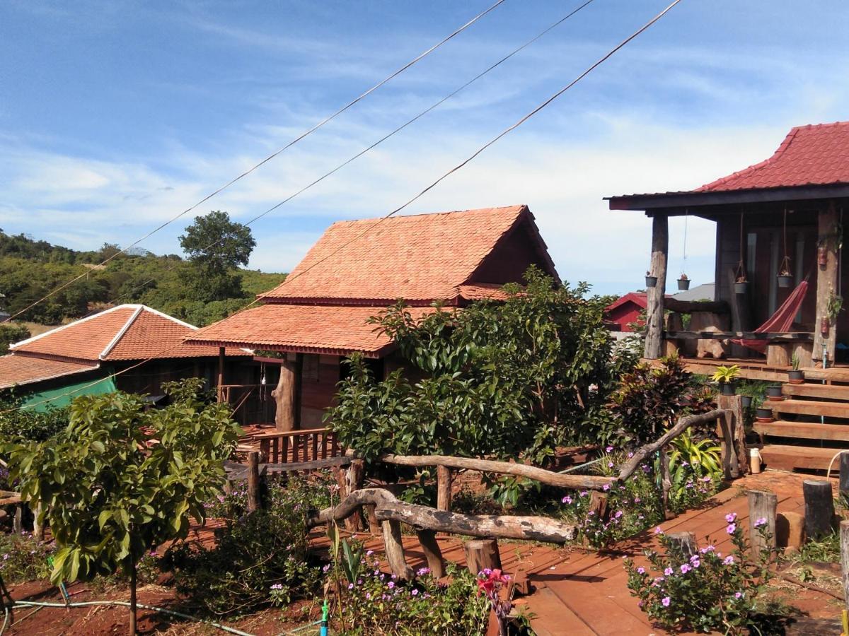 Ratanak Tep Rithea Homestay Banlung Exterior photo